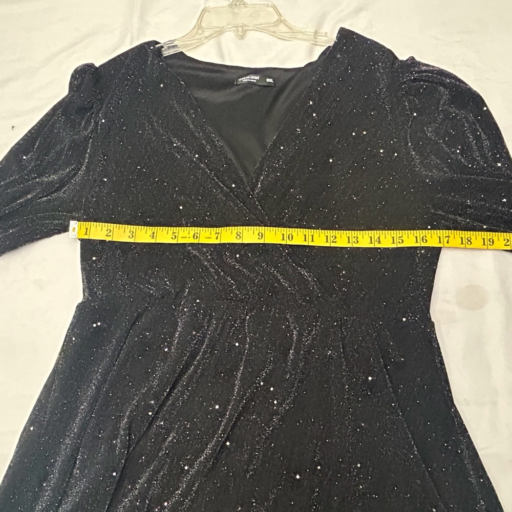SHEIN DRESS - Picture 2 of 10